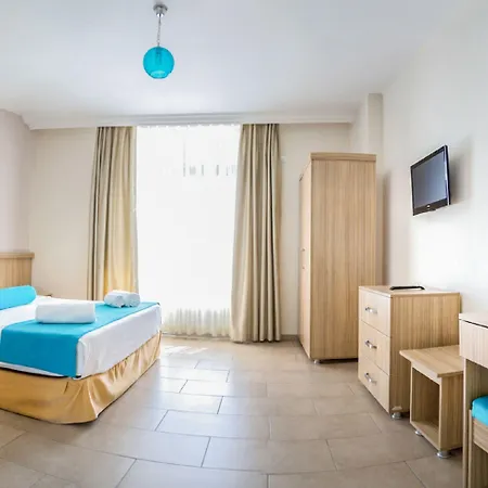 Ponz Hotel Kusadasi