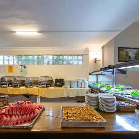 Ponz Hotel 3* Kusadasi