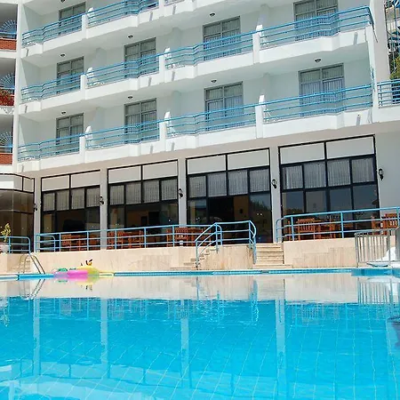 Ponz Ξενοδοχείο 3*