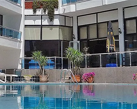Ponz 3* Kusadası