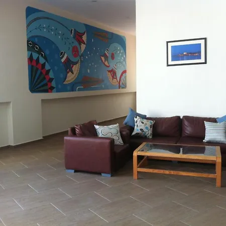 Ponz 3* Κουσάντασι