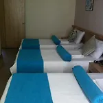 Ponz فندق كوشاداسيه