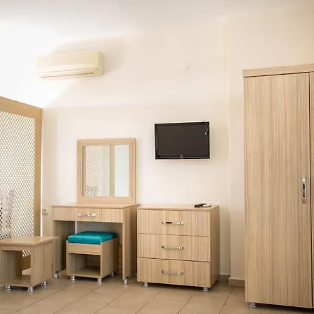 Ponz Hotel