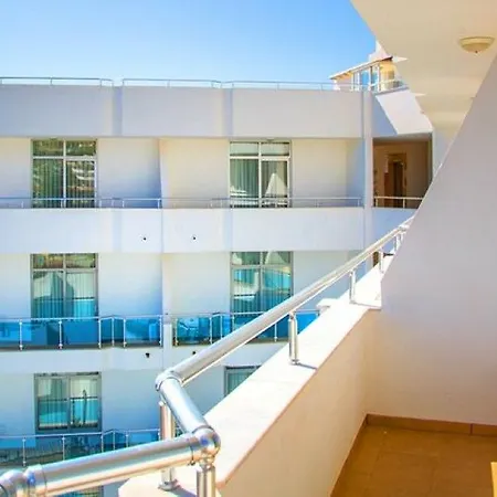 Ponz Hotel 3*